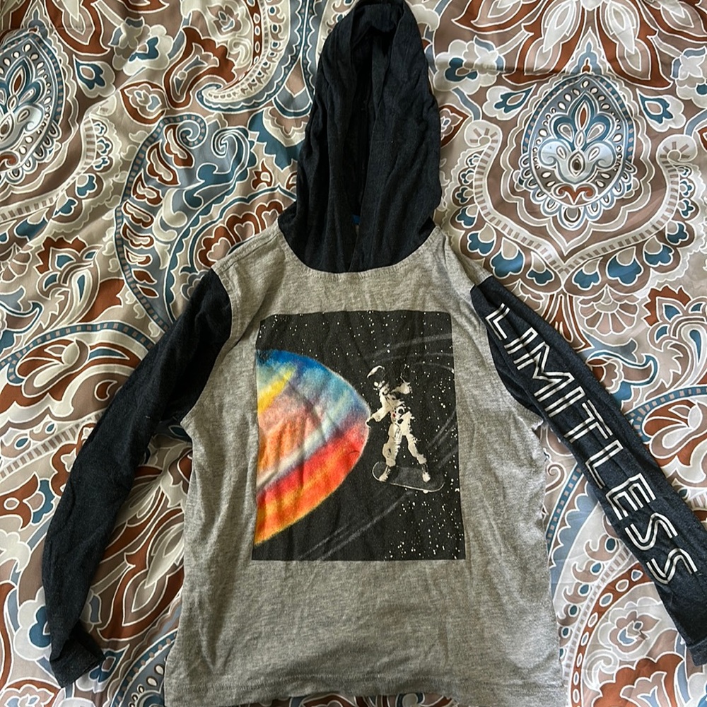 Old navy size 6/7 space / skateboarding mix long sleeve hooded tee